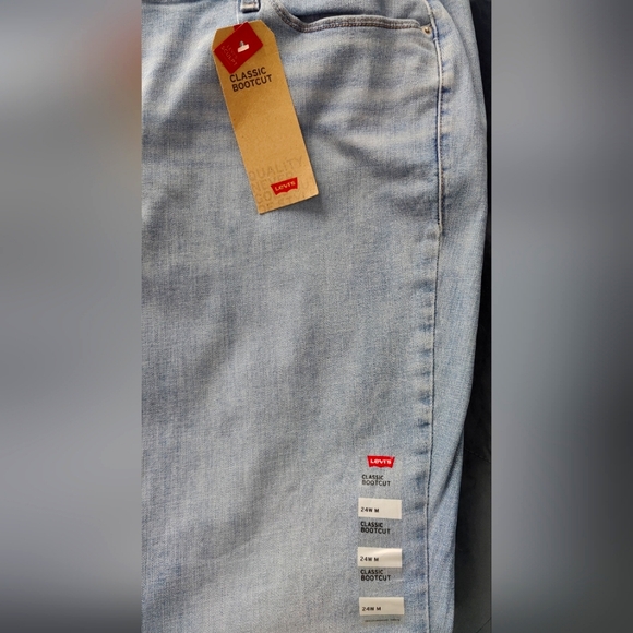 Levi's Classic Bootcut Jeans, Size 24W M - Picture 3 of 4